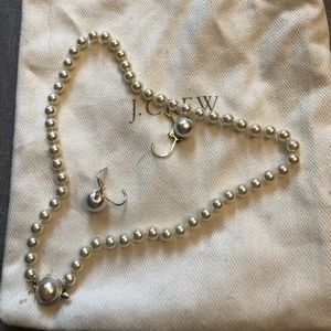 Set of pearl earrings and necklace